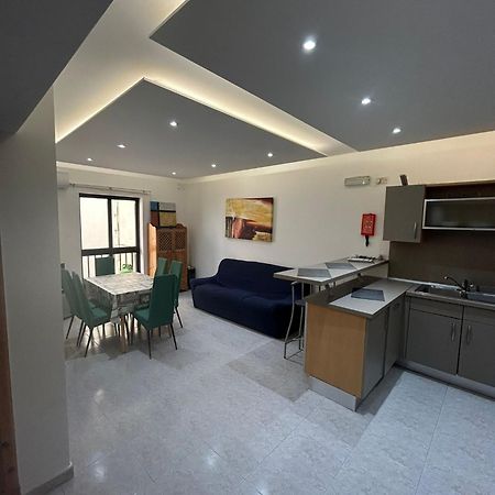 No 6 Poseidon Apartment St. Julian's Exterior foto